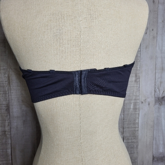 Black Olga Lacy Strapless Bra. 38C. Brand New. - Picture 3 of 12